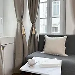 Spacious Studio In Saint-germain-des-pres Apartmán