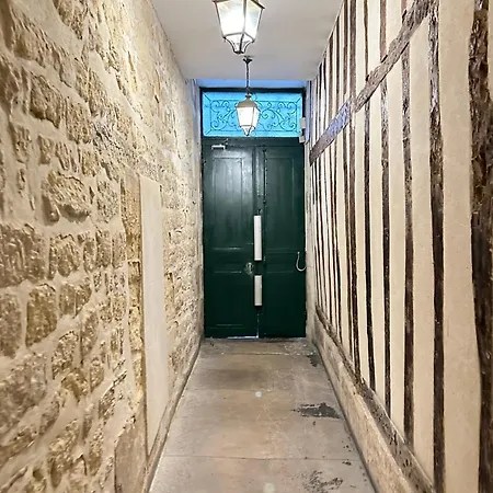 Spacious Studio In Saint-germain-des-pres *