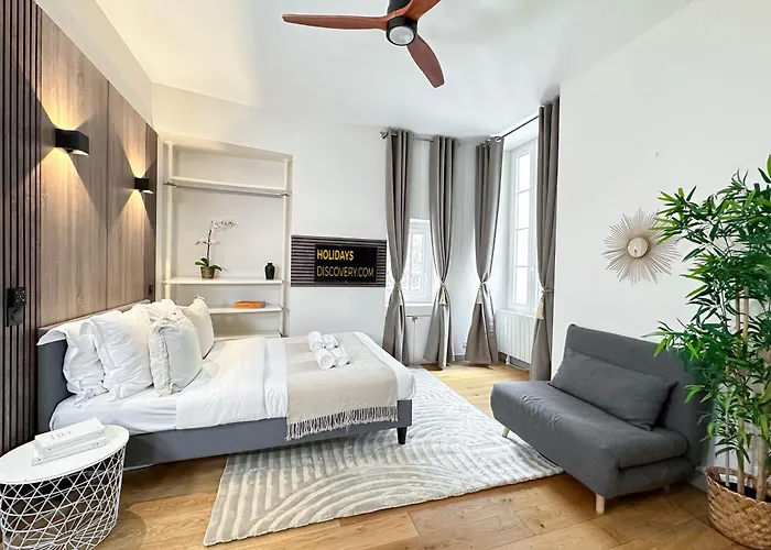 Spacious Studio In Saint-germain-des-pres * Paris
