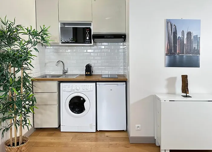 Spacious Studio In Saint-germain-des-pres Apartamento París